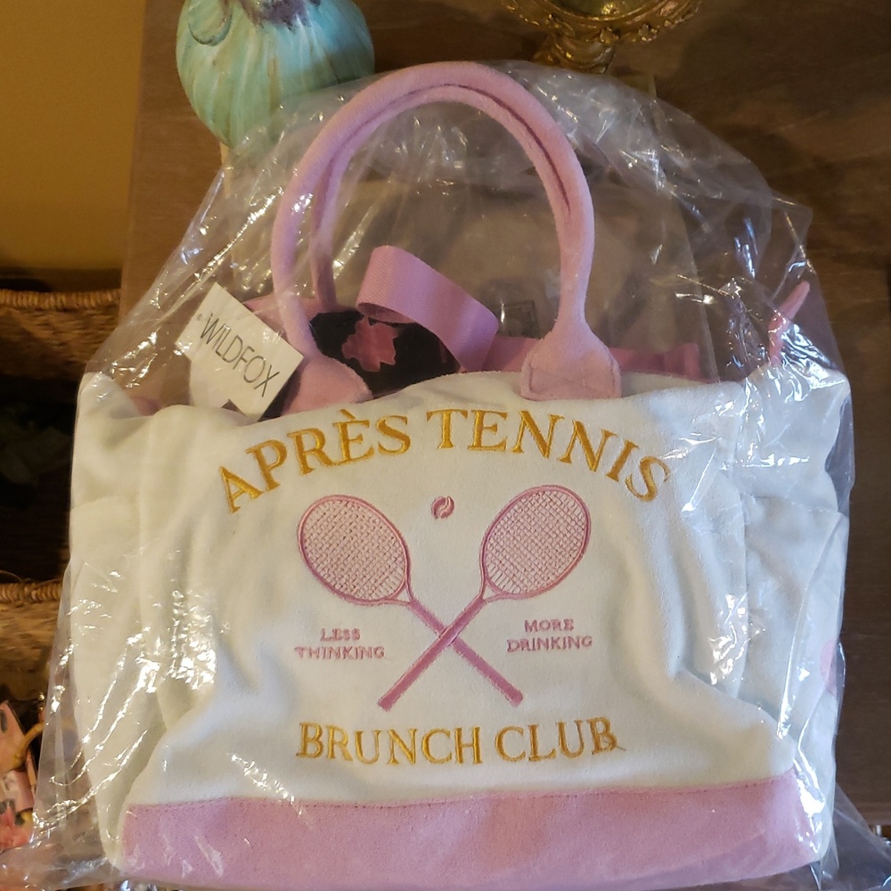 Wildfox 'Après Tennis Brunch Club' Terry Cloth Tote w/ Crossbody - NWT - Picture 14 of 14